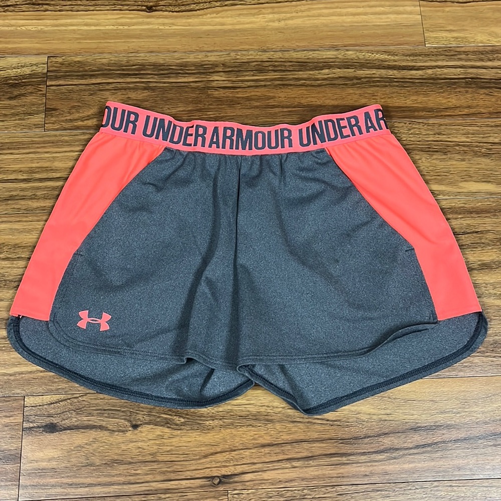 Under Armour Women’s Athletic Shorts With Pockets Size Small Gray and Orange